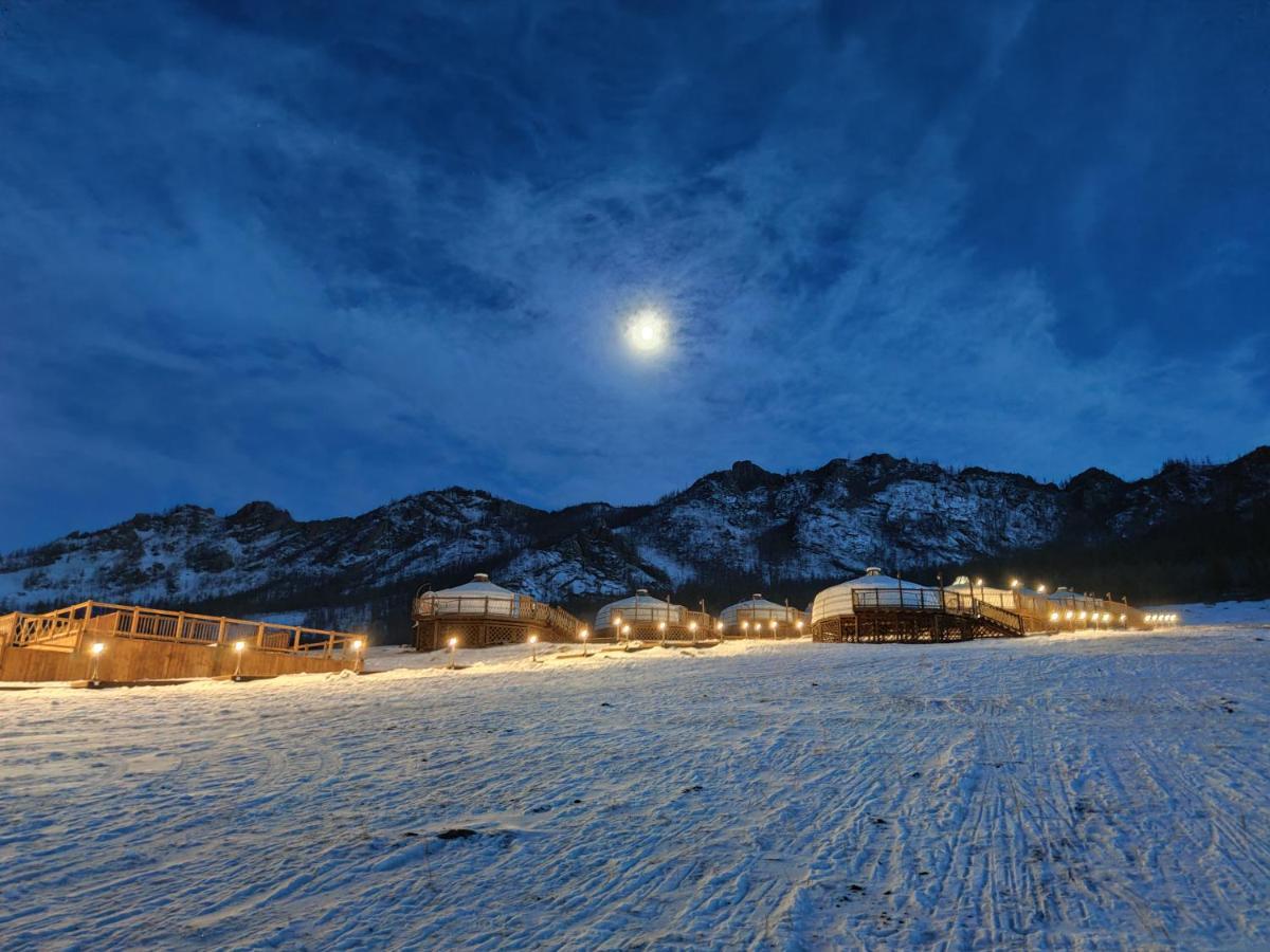 Terelj Resort Bayan Bulagiin Hural Екстериор снимка